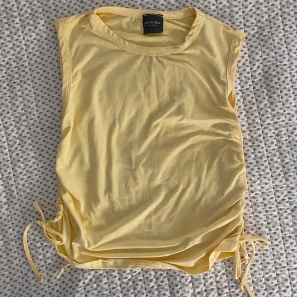 Olivia Rae Side Ruched Top Size M